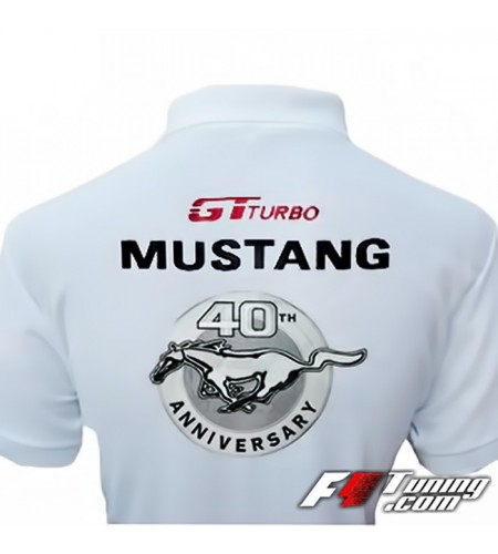 Polo FORD Mustang de couleur blanc