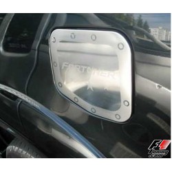 Protection de trappe essence chrome Toyota Fortuner